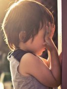 儿童手指有白癜风的原因有哪些